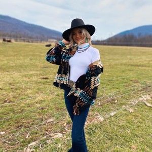 Meet your Posher, Alyvia